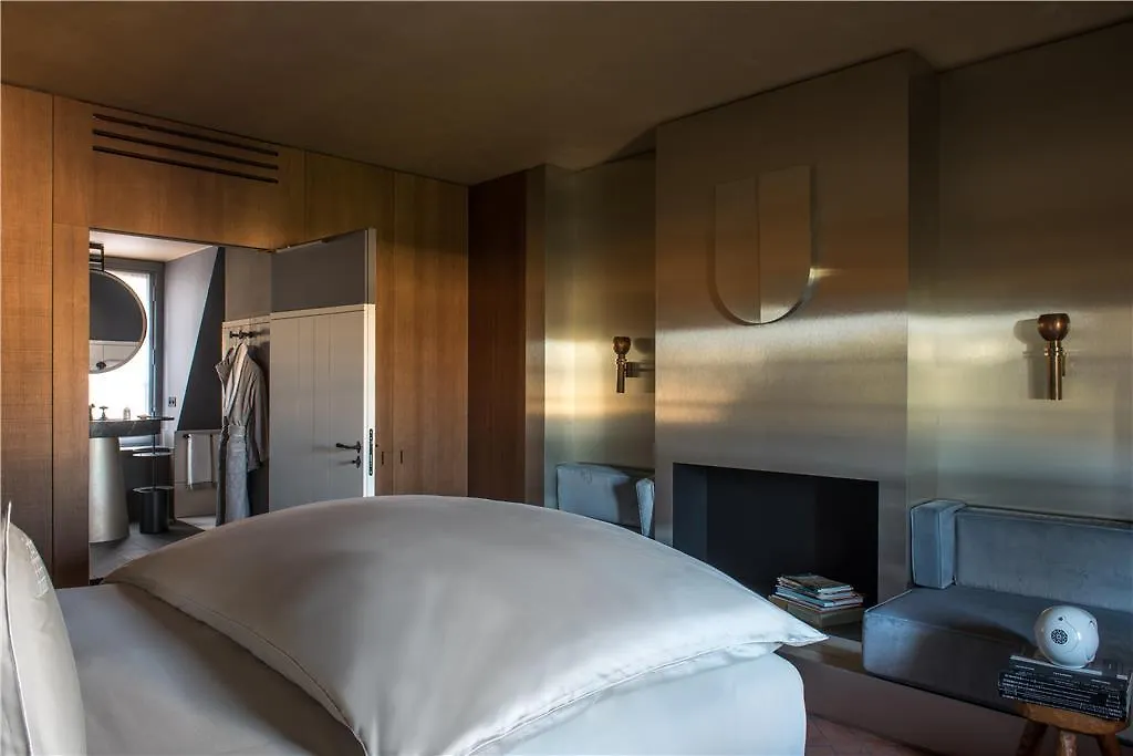 Cour Des Vosges - Evok Collection Hotel Paris