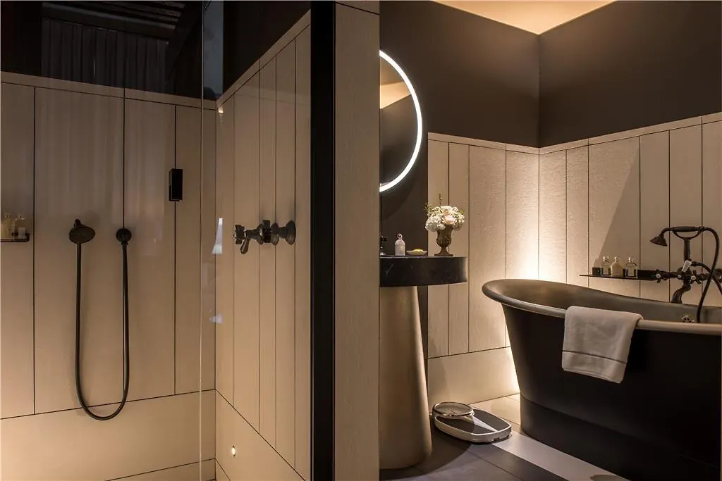 Cour Des Vosges - Evok Collection Hotel Paris