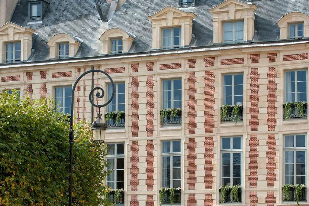 Hotel Cour des Vosges à Paris