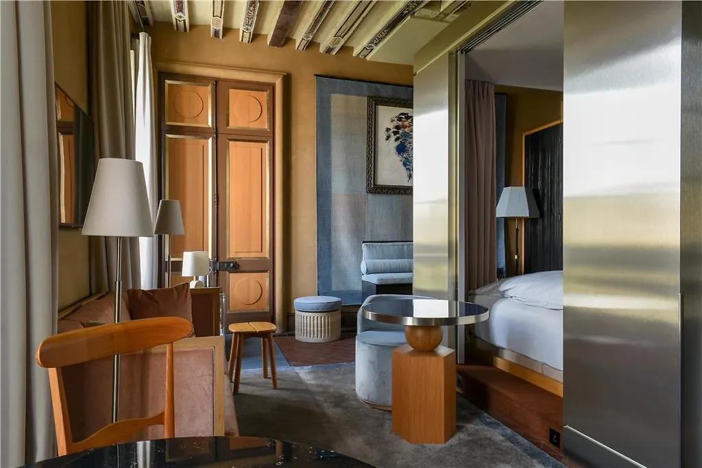 *****  Hotel Cour des Vosges Paris Frankreich